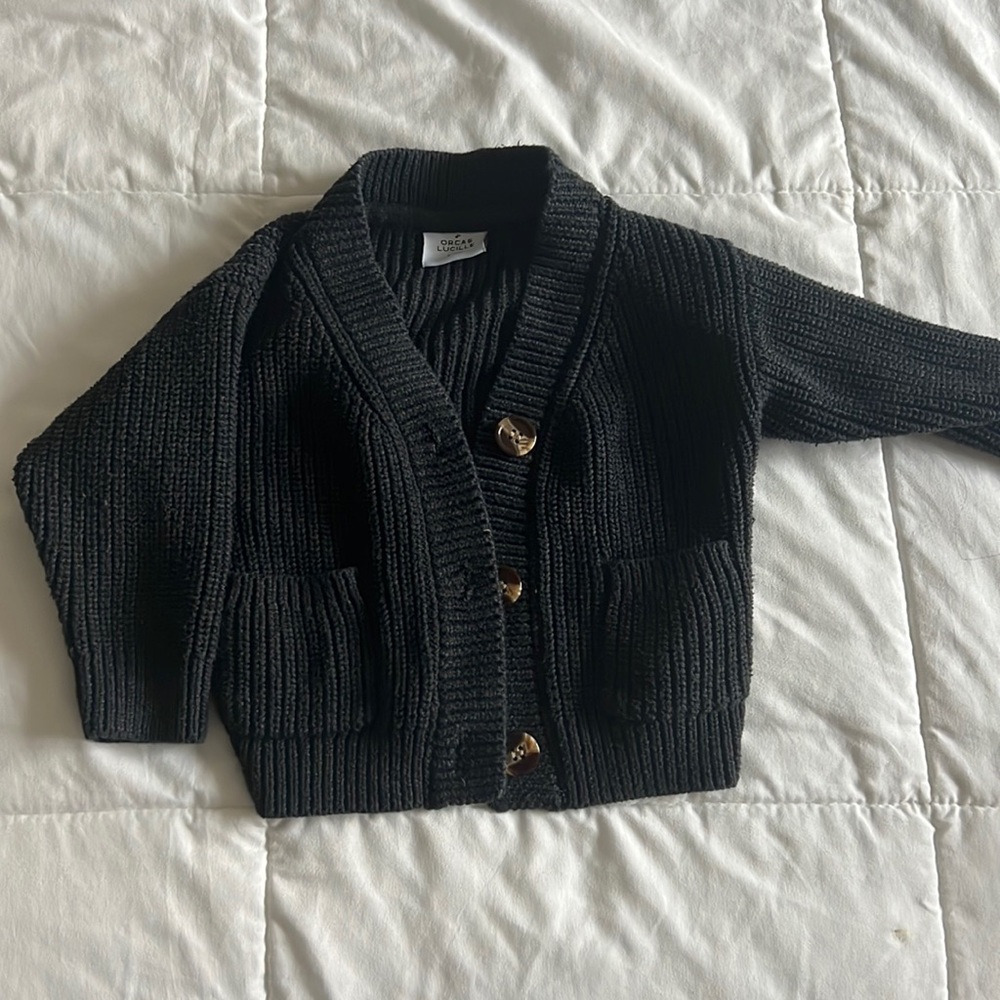 Grey cardigan